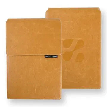 Laptop sleeve in tan leather, 360 view