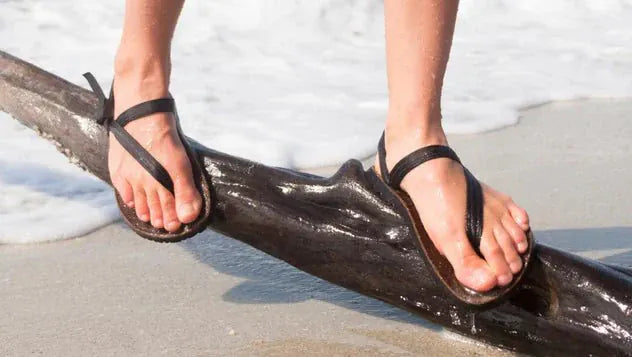 Earth Runners Lifestyle Grounding Sandals (Black)