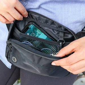 Black fanny pack with phone, Def15023