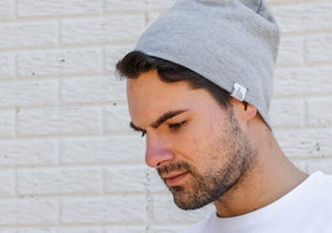 Man wearing gray beanie, Def8207