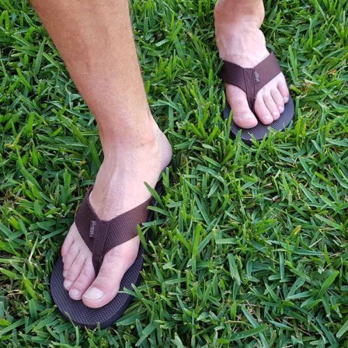 Men's Brown Grounding Thongs