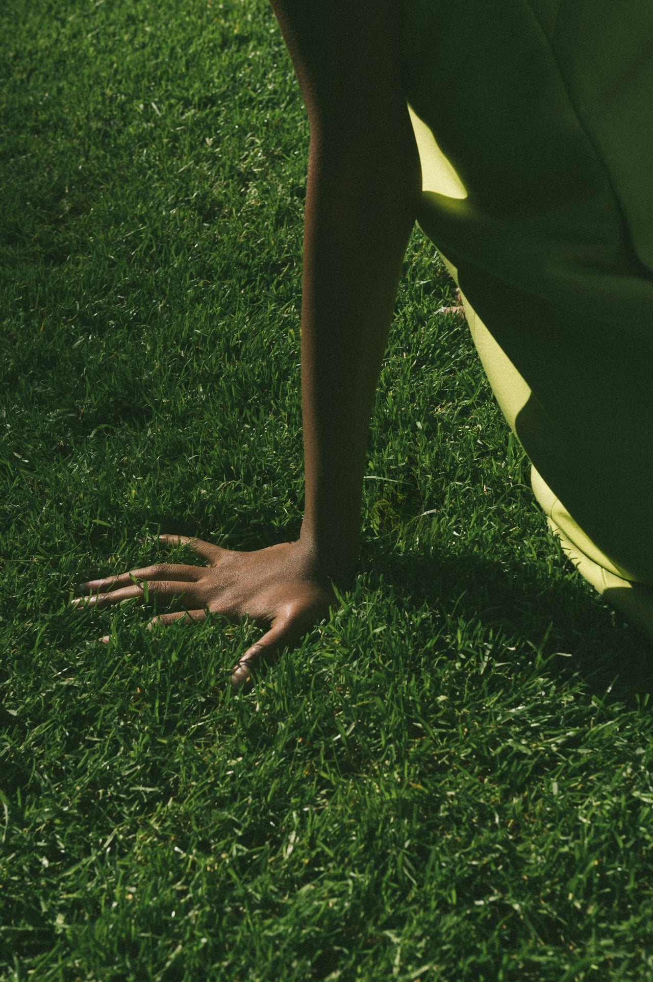 The Science-Backed Beginner’s Guide to Grounding